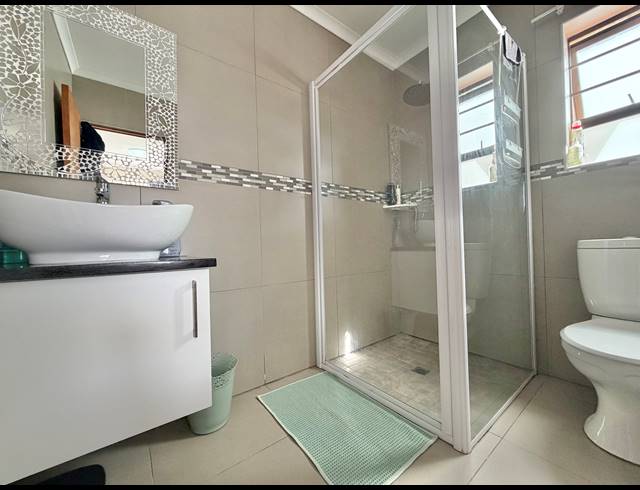 3 BEDROOM TOWNHOUSE FOR SALE IN JEFFREYS BAY CENTRAL